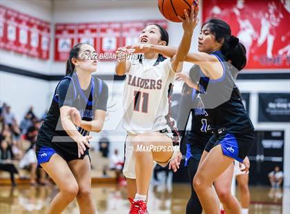 Thumbnail 3 in 'Iolani vs Moanalua (Iolani Classic Honolulu - Day 1) photogallery.