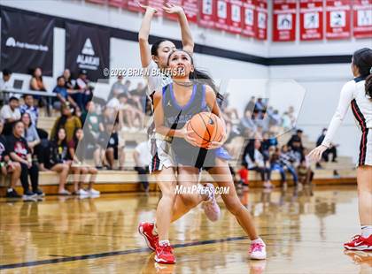 Thumbnail 1 in 'Iolani vs Moanalua (Iolani Classic Honolulu - Day 1) photogallery.