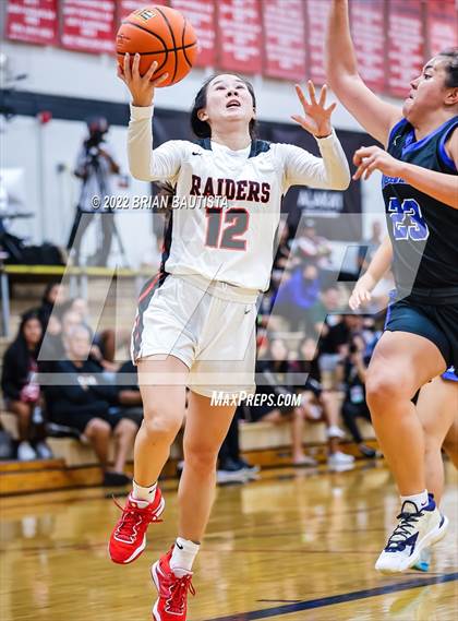 Thumbnail 3 in 'Iolani vs Moanalua (Iolani Classic Honolulu - Day 1) photogallery.
