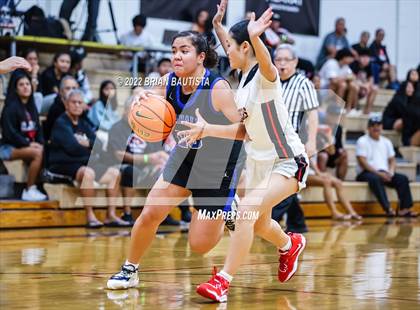 Thumbnail 3 in 'Iolani vs Moanalua (Iolani Classic Honolulu - Day 1) photogallery.