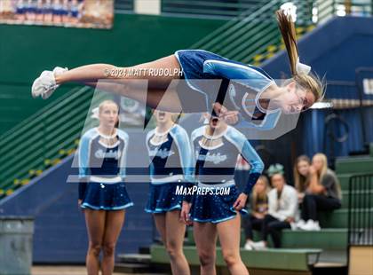 Thumbnail 3 in Cambridge (Creekview Classic) photogallery.
