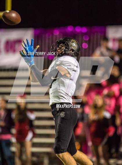 Thumbnail 2 in Servite @ JSerra Catholic photogallery.