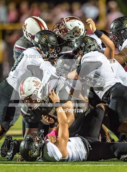 Thumbnail 3 in Servite @ JSerra Catholic photogallery.