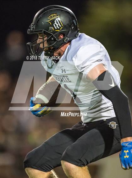 Thumbnail 2 in Servite @ JSerra Catholic photogallery.