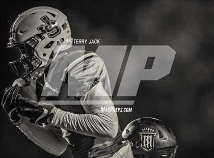 Thumbnail 2 in Servite @ JSerra Catholic photogallery.