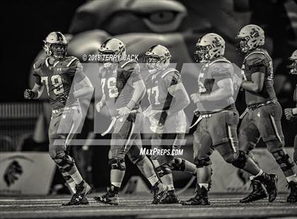 Thumbnail 3 in Servite @ JSerra Catholic photogallery.