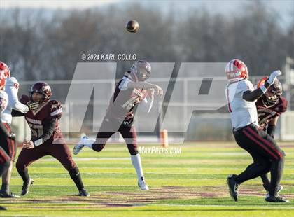 Thumbnail 3 in Hurricane vs. Jefferson (WVSSAC 4A Quarterfinal) photogallery.
