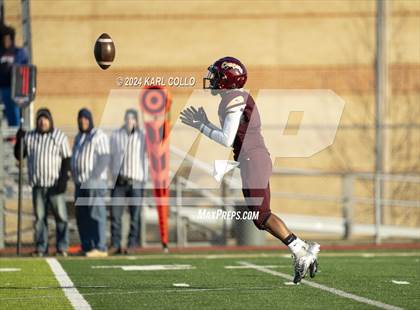 Thumbnail 2 in Hurricane vs. Jefferson (WVSSAC 4A Quarterfinal) photogallery.