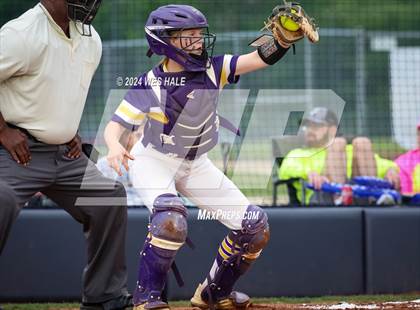 Thumbnail 2 in DeSoto Central @ Lewisburg (MHSAA 7A 2nd Round) photogallery.
