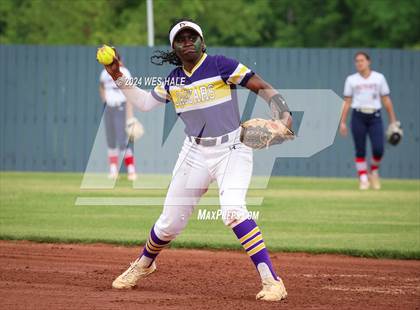 Thumbnail 1 in DeSoto Central @ Lewisburg (MHSAA 7A 2nd Round) photogallery.