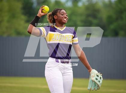 Thumbnail 1 in DeSoto Central @ Lewisburg (MHSAA 7A 2nd Round) photogallery.