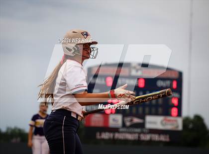 Thumbnail 2 in DeSoto Central @ Lewisburg (MHSAA 7A 2nd Round) photogallery.