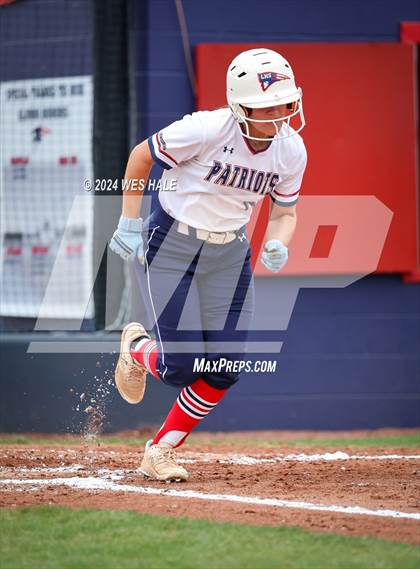 Thumbnail 1 in DeSoto Central @ Lewisburg (MHSAA 7A 2nd Round) photogallery.