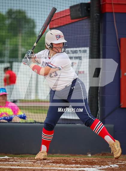Thumbnail 1 in DeSoto Central @ Lewisburg (MHSAA 7A 2nd Round) photogallery.