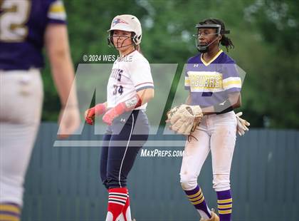 Thumbnail 3 in DeSoto Central @ Lewisburg (MHSAA 7A 2nd Round) photogallery.