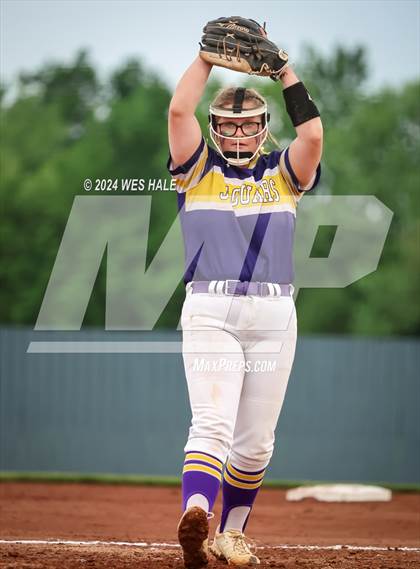 Thumbnail 3 in DeSoto Central @ Lewisburg (MHSAA 7A 2nd Round) photogallery.
