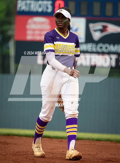 Thumbnail 1 in DeSoto Central @ Lewisburg (MHSAA 7A 2nd Round) photogallery.
