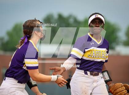 Thumbnail 1 in DeSoto Central @ Lewisburg (MHSAA 7A 2nd Round) photogallery.