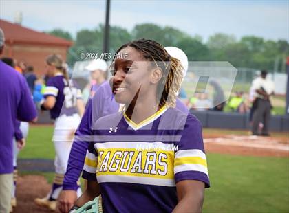 Thumbnail 2 in DeSoto Central @ Lewisburg (MHSAA 7A 2nd Round) photogallery.