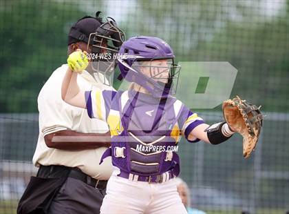 Thumbnail 2 in DeSoto Central @ Lewisburg (MHSAA 7A 2nd Round) photogallery.