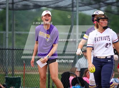 Thumbnail 2 in DeSoto Central @ Lewisburg (MHSAA 7A 2nd Round) photogallery.