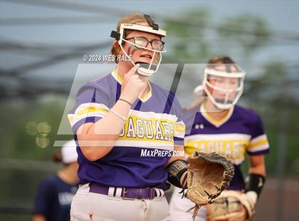 Thumbnail 3 in DeSoto Central @ Lewisburg (MHSAA 7A 2nd Round) photogallery.