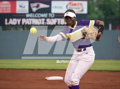 Thumbnail 1 in DeSoto Central @ Lewisburg (MHSAA 7A 2nd Round) photogallery.