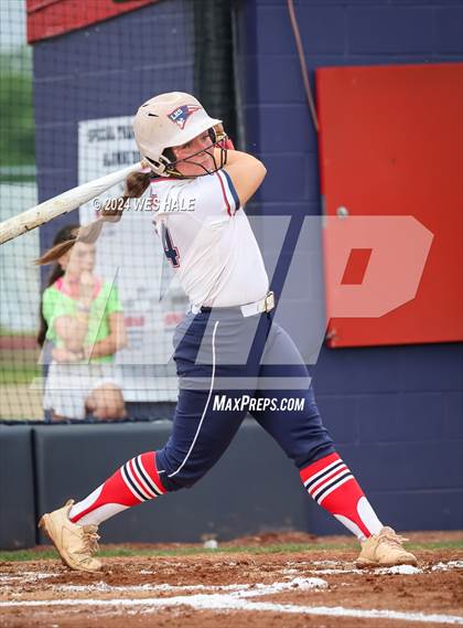 Thumbnail 3 in DeSoto Central @ Lewisburg (MHSAA 7A 2nd Round) photogallery.