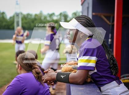 Thumbnail 2 in DeSoto Central @ Lewisburg (MHSAA 7A 2nd Round) photogallery.