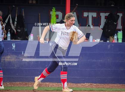 Thumbnail 2 in DeSoto Central @ Lewisburg (MHSAA 7A 2nd Round) photogallery.
