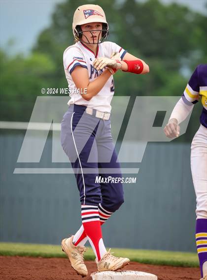 Thumbnail 2 in DeSoto Central @ Lewisburg (MHSAA 7A 2nd Round) photogallery.