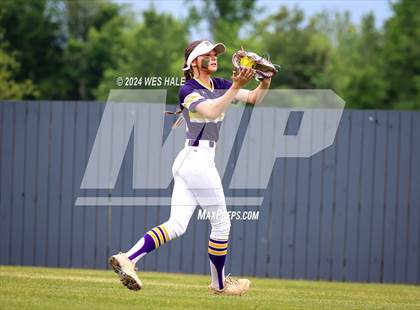 Thumbnail 2 in DeSoto Central @ Lewisburg (MHSAA 7A 2nd Round) photogallery.