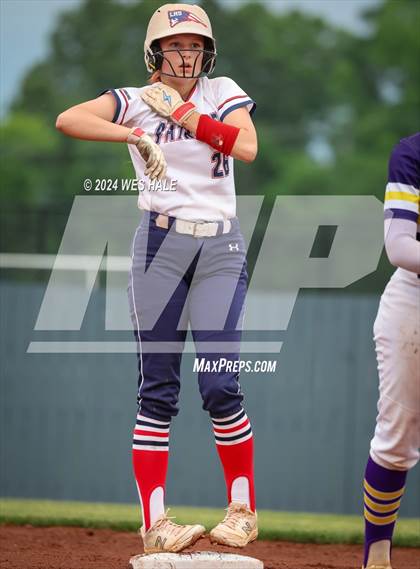 Thumbnail 3 in DeSoto Central @ Lewisburg (MHSAA 7A 2nd Round) photogallery.