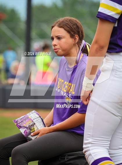 Thumbnail 3 in DeSoto Central @ Lewisburg (MHSAA 7A 2nd Round) photogallery.