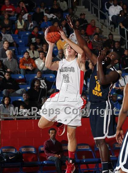 Thumbnail 3 in Marcus vs. Upper Room Christian Academy (Thanksgiving Hoopfest) photogallery.
