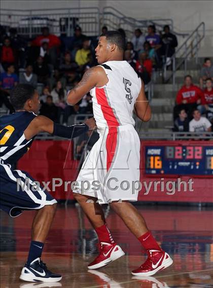 Thumbnail 3 in Marcus vs. Upper Room Christian Academy (Thanksgiving Hoopfest) photogallery.