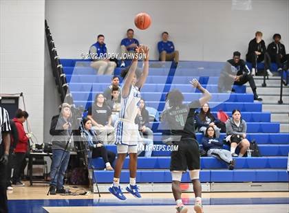 Thumbnail 2 in Barbers Hill vs FB Hightower (McDonald's Texas Invitational) photogallery.
