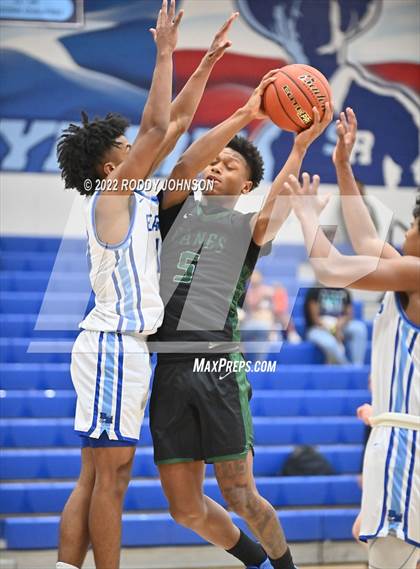 Thumbnail 3 in Barbers Hill vs FB Hightower (McDonald's Texas Invitational) photogallery.