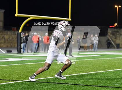 Thumbnail 1 in Smithson Valley vs. A&M Consolidated (UIL Football 5A Division 1 Quarterfinal) photogallery.