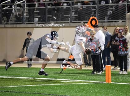 Thumbnail 2 in Smithson Valley vs. A&M Consolidated (UIL Football 5A Division 1 Quarterfinal) photogallery.