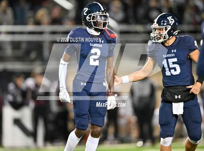 Thumbnail 2 in Smithson Valley vs. A&M Consolidated (UIL Football 5A Division 1 Quarterfinal) photogallery.