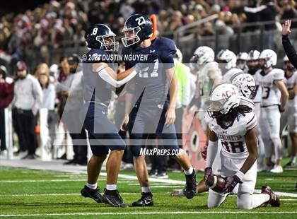 Thumbnail 1 in Smithson Valley vs. A&M Consolidated (UIL Football 5A Division 1 Quarterfinal) photogallery.