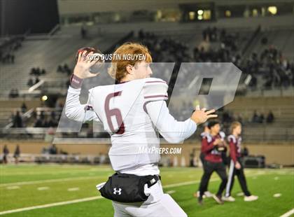 Thumbnail 1 in Smithson Valley vs. A&M Consolidated (UIL Football 5A Division 1 Quarterfinal) photogallery.