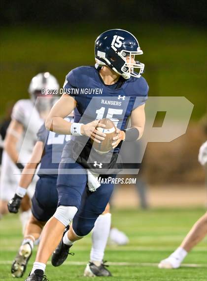 Thumbnail 2 in Smithson Valley vs. A&M Consolidated (UIL Football 5A Division 1 Quarterfinal) photogallery.