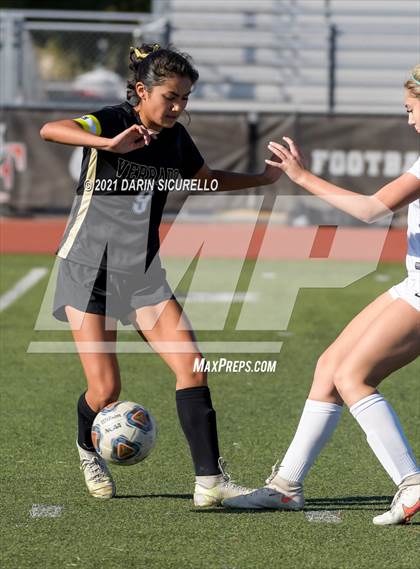 Thumbnail 2 in Gilbert vs Verrado (Coyote Classic Soccer Tournament) photogallery.