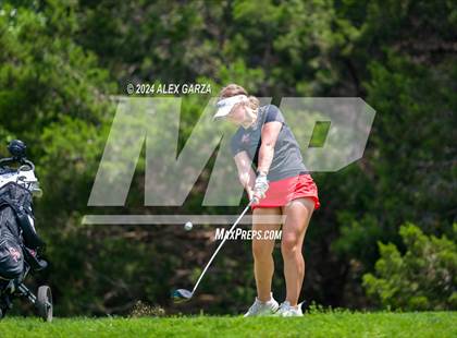 Thumbnail 3 in UIL 1A Girls Golf Finals photogallery.