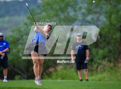 Thumbnail 1 in UIL 1A Girls Golf Finals photogallery.