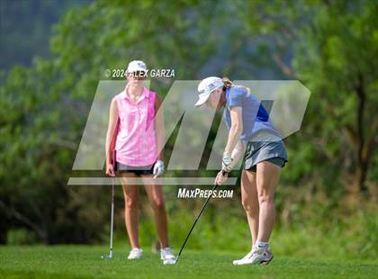 Thumbnail 3 in UIL 1A Girls Golf Finals photogallery.