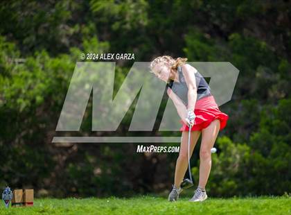 Thumbnail 1 in UIL 1A Girls Golf Finals photogallery.