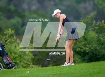 Thumbnail 3 in UIL 1A Girls Golf Finals photogallery.